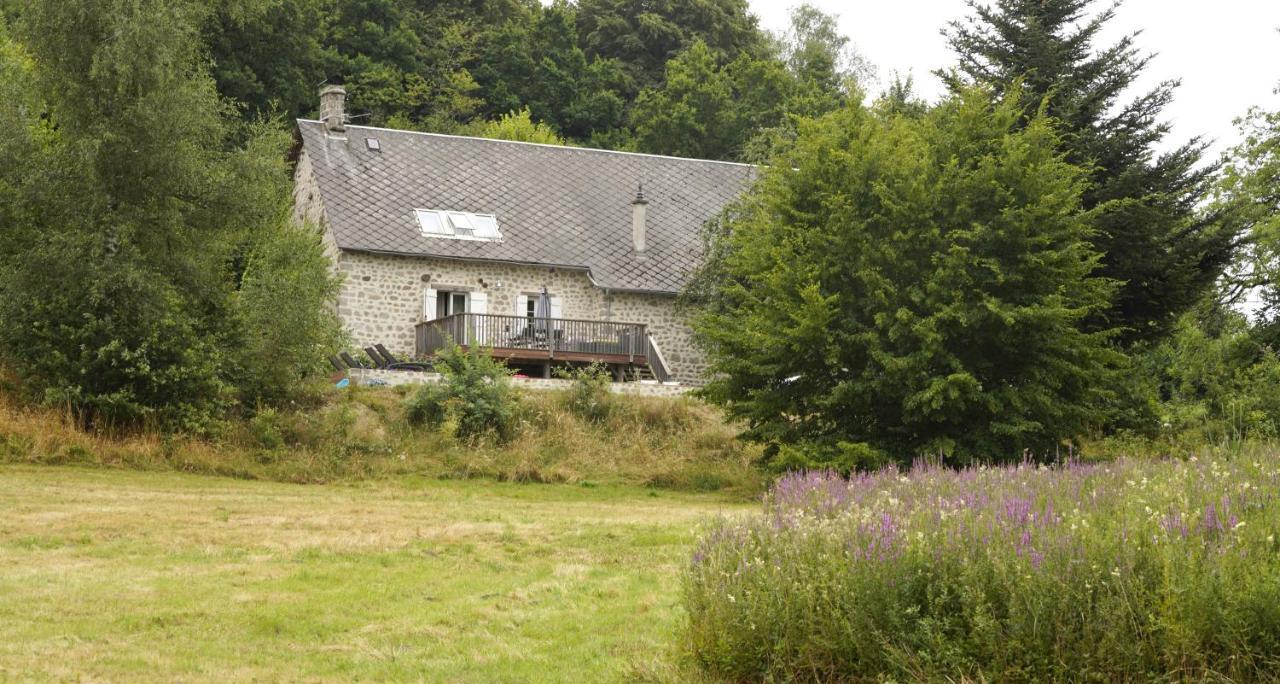 Une Pause En Correze Sarroux Exterior foto